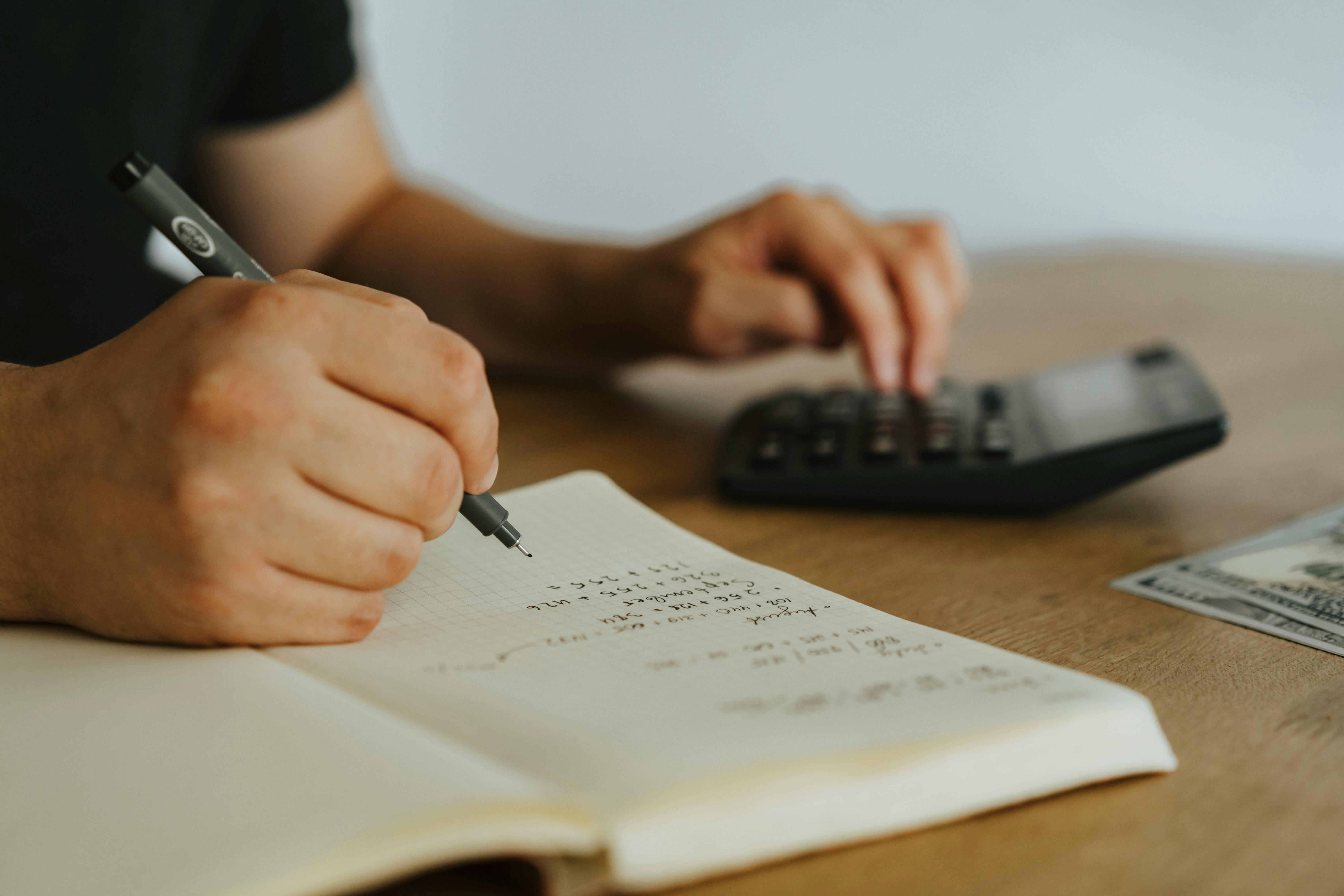 Comprendre et créer sa micro-entreprise en 2025 : guide complet